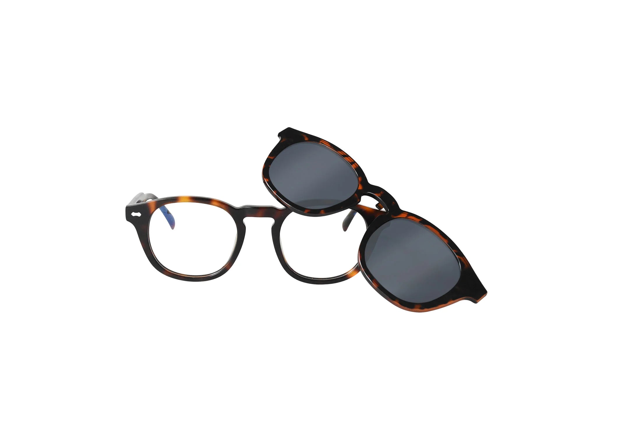 Óculos-Leone-com-Clip-On-Solar.-inteiro-duo